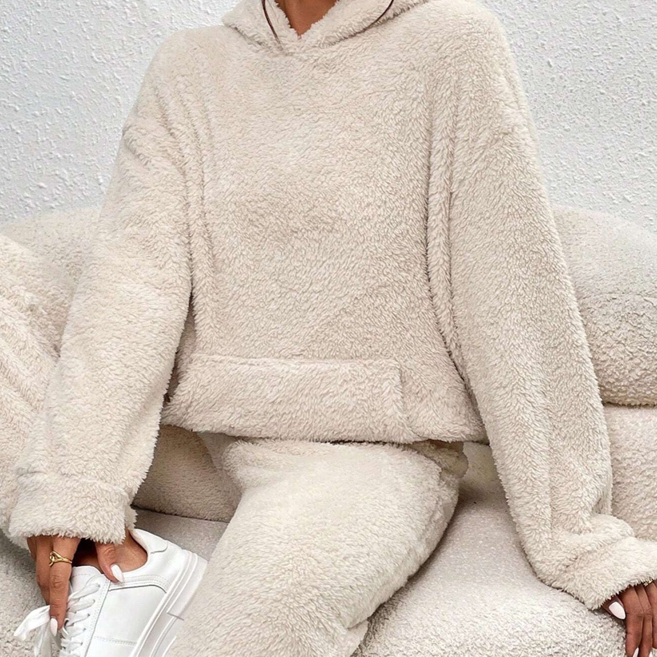 Cozy set with hood for women