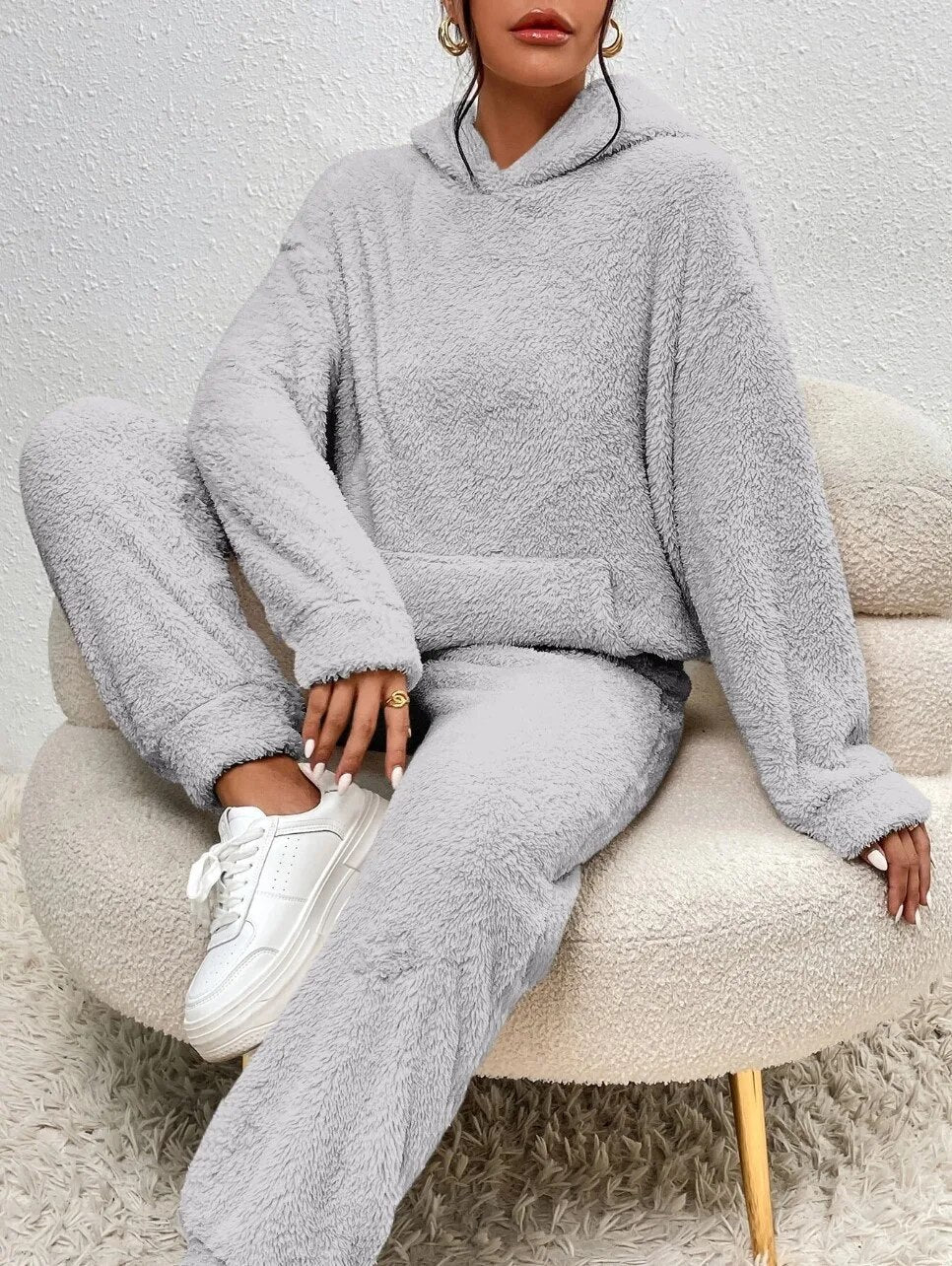 Cozy set with hood for women