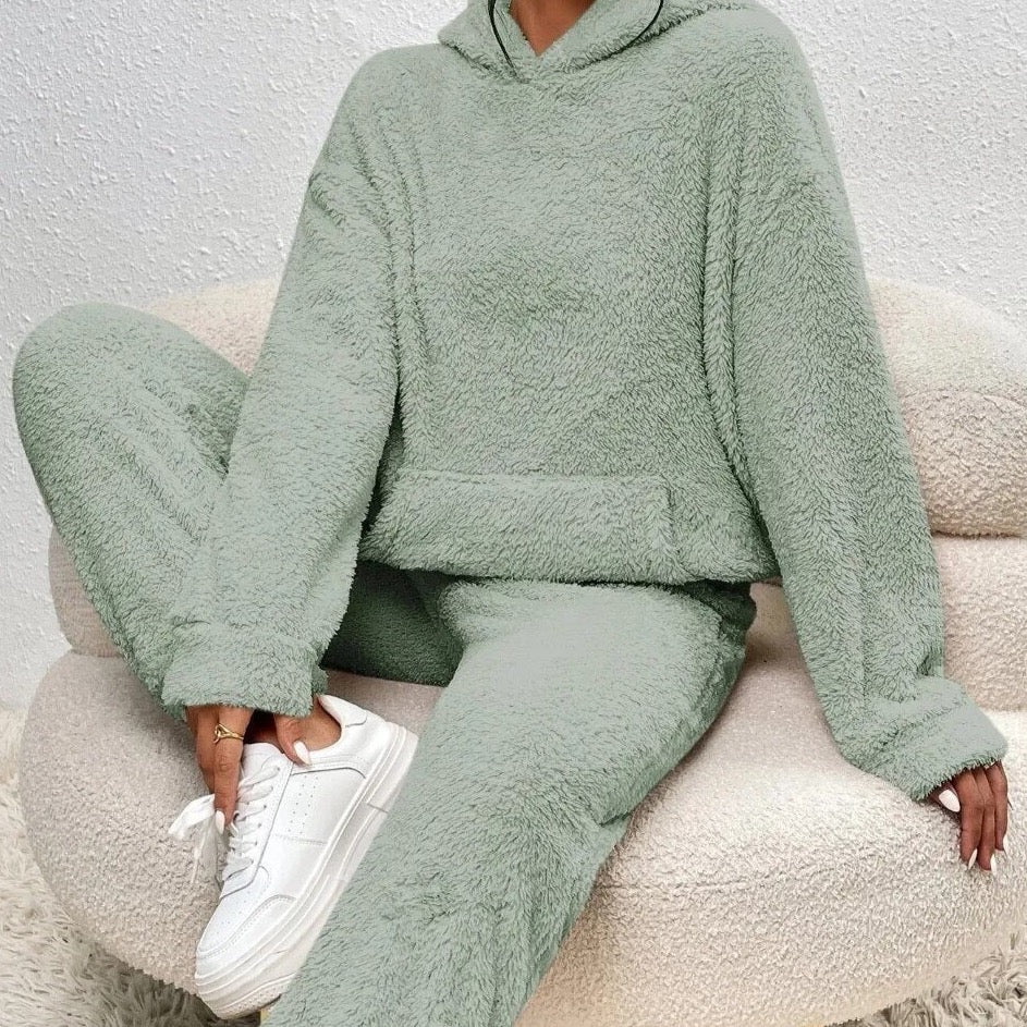 Cozy set with hood for women