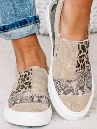 Trendy Loafers for women