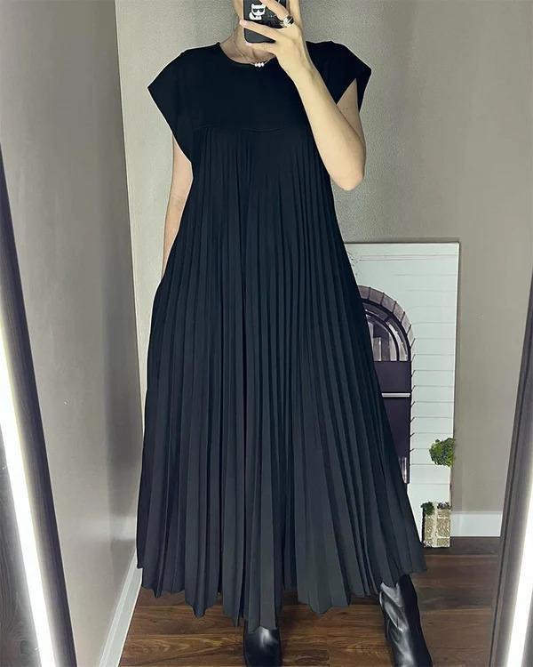 Elegant Pleated Maxi Dress for women