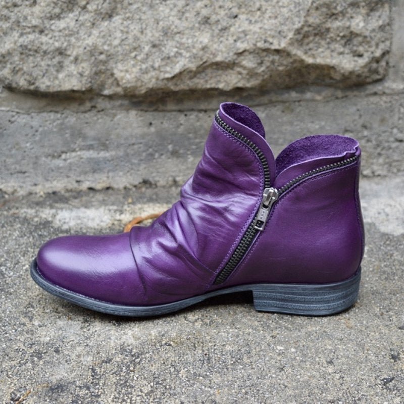 Women's leather boots with zipper